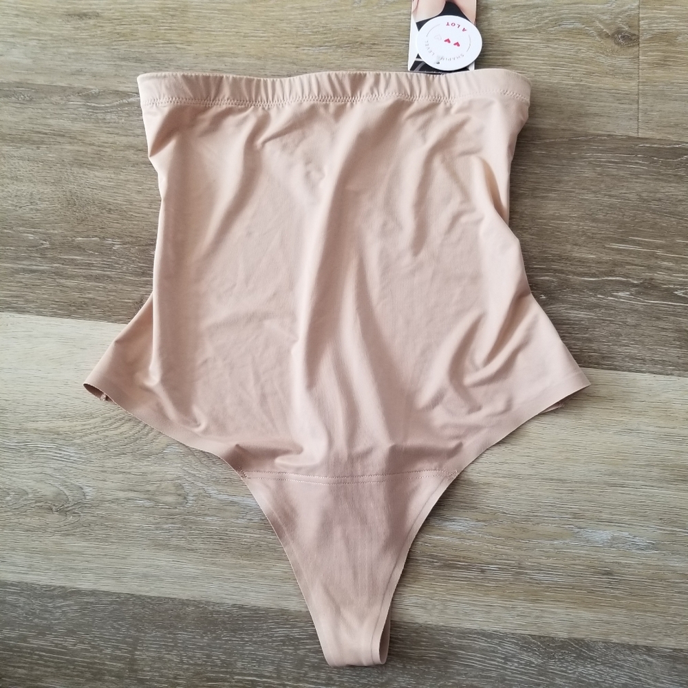 NWT Assets by Spanx Shaperwear Nude High Waisted Thong Size Medium